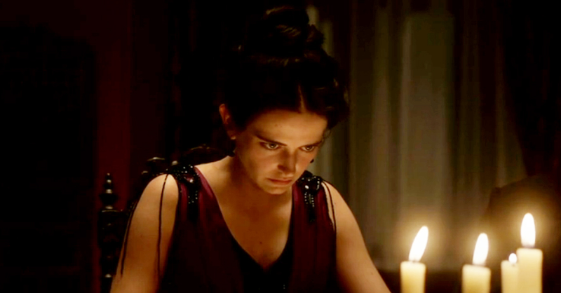 Illustration for article titled On Penny Dreadful, It's Not a Party Without a Seance